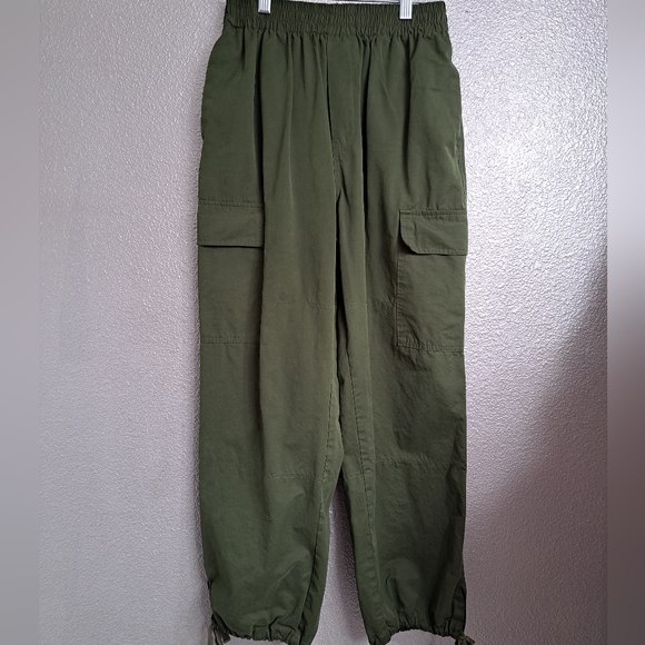 Urban Outfitters Pants & Jumpsuits Urban Outfitters Army Green